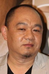 海龙（赵君饰演）