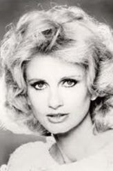 吉尔·爱兰德剧照