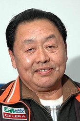 老支书（马德华饰演）