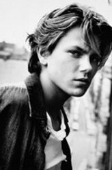 瑞凡·菲尼克斯剧照