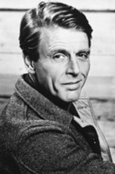 Lt. Gen. Brian Horrocks（爱德华·福克斯饰演）