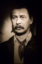 马蒂·佩龙帕（马蒂·佩龙帕饰演）