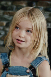 希利·克鲁克斯剧照