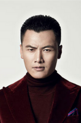 苑弈凯（于滨饰演）