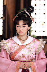 马招娣（何彦霓饰演）